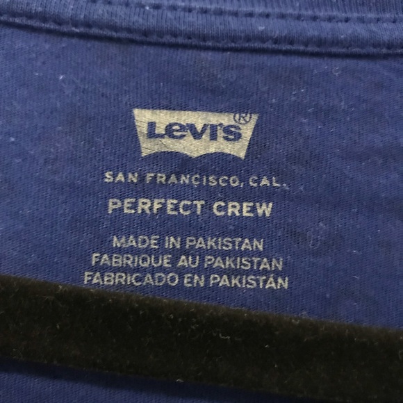 Levi’s Perfect Crew t-shirt , size xl - Picture 3 of 3